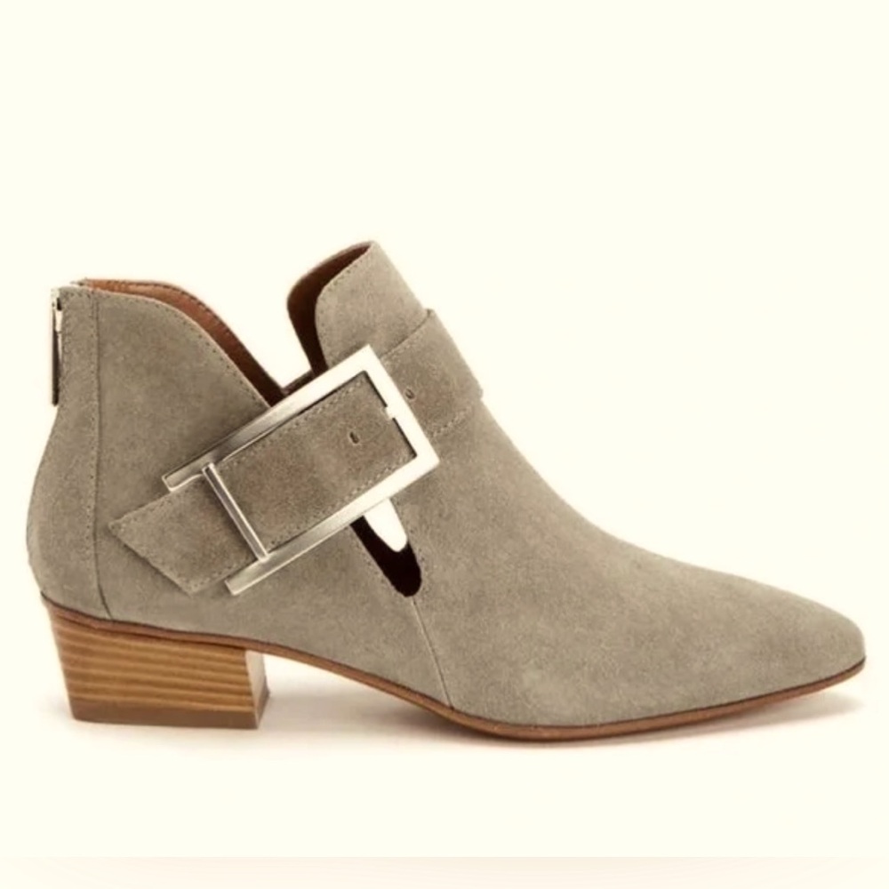 Aquatalia Felomena Suede Ankle Boots size 5.5